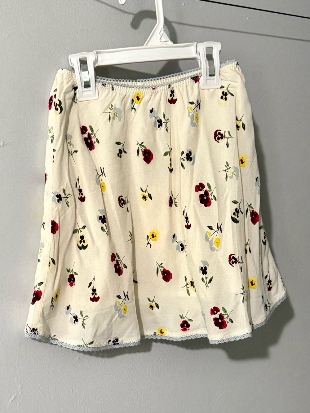 GAP x DOEN Girls Cream Floral Skater Skirt with Red, Yellow & Blue Blooms